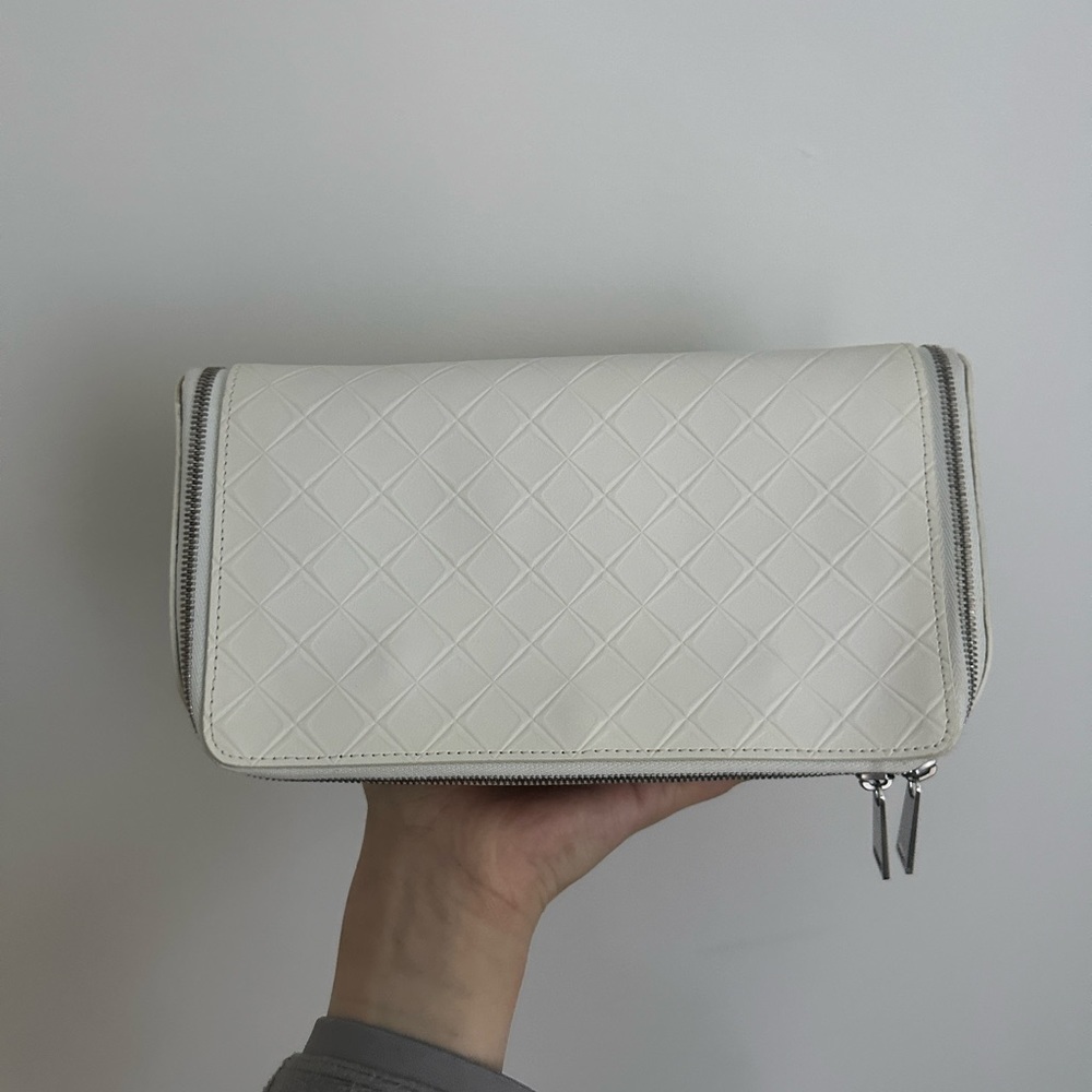 Bottega Veneta Leather Triangle Travel Pouch/Clutch